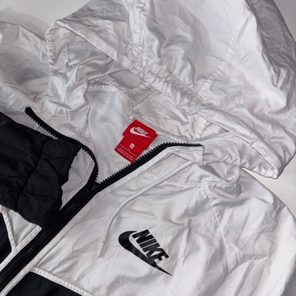 Nike Windrunner Jacket Women 1X Black White Hooded Full Zip Lightweight